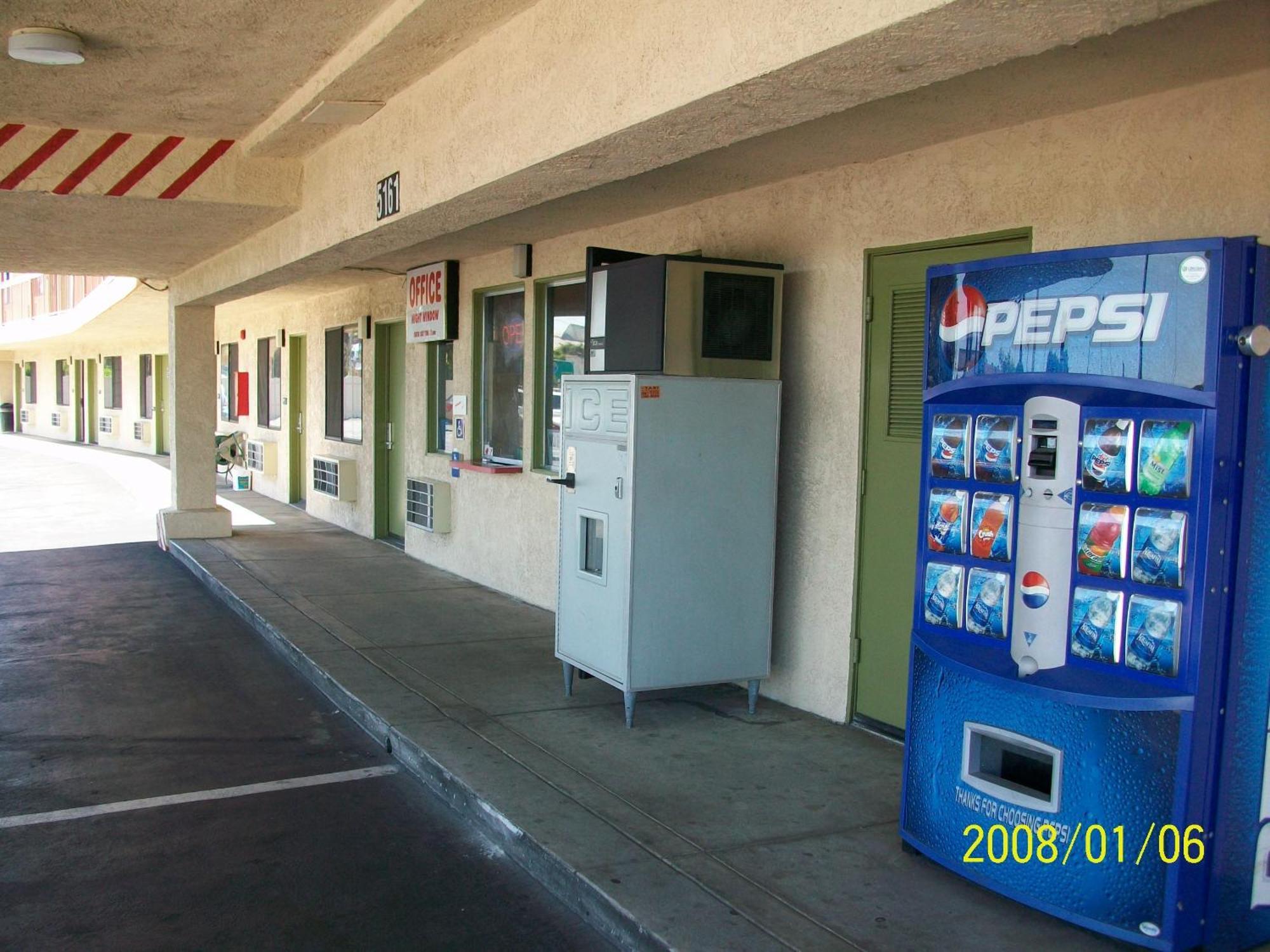 Rodeway Inn Commerce - Los Angeles エクステリア 写真